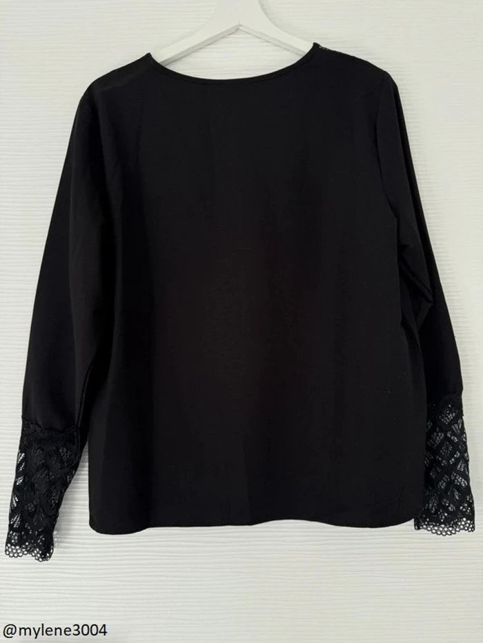 Haut blouse noire élégante uni col rond en dentelle manches longues - photo numéro 5