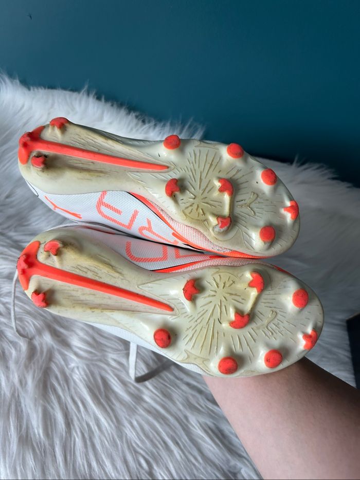 Chaussures de football ULTRA 5 PLAY FG/AG Enfant et Adolescent PUMA - photo numéro 5