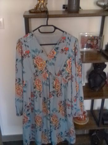 Robe bleu turquoise avec fleur taille 38