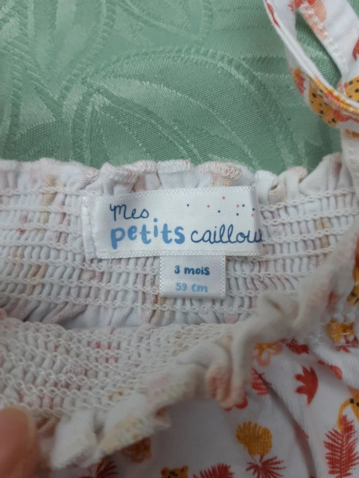 Ensemble débardeur et short fille taille 3 mois - photo numéro 3