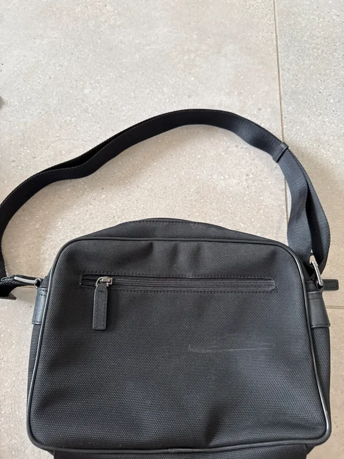 Pochette à bandoulière Chabrand, bon état mais il y a quelques traces, 30*21cm - photo numéro 4