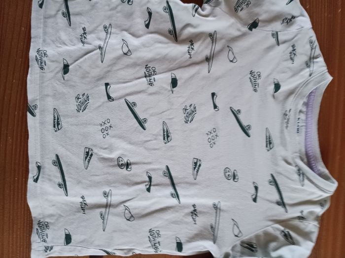 Tee-shirt garçon manches longues taille 8ans - photo numéro 4