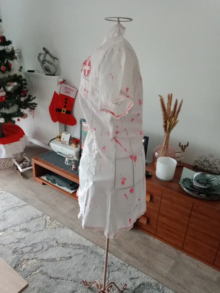 Robe déguisement infirmière - photo numéro 6