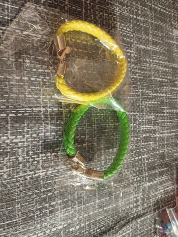 Lot bracelet fluo