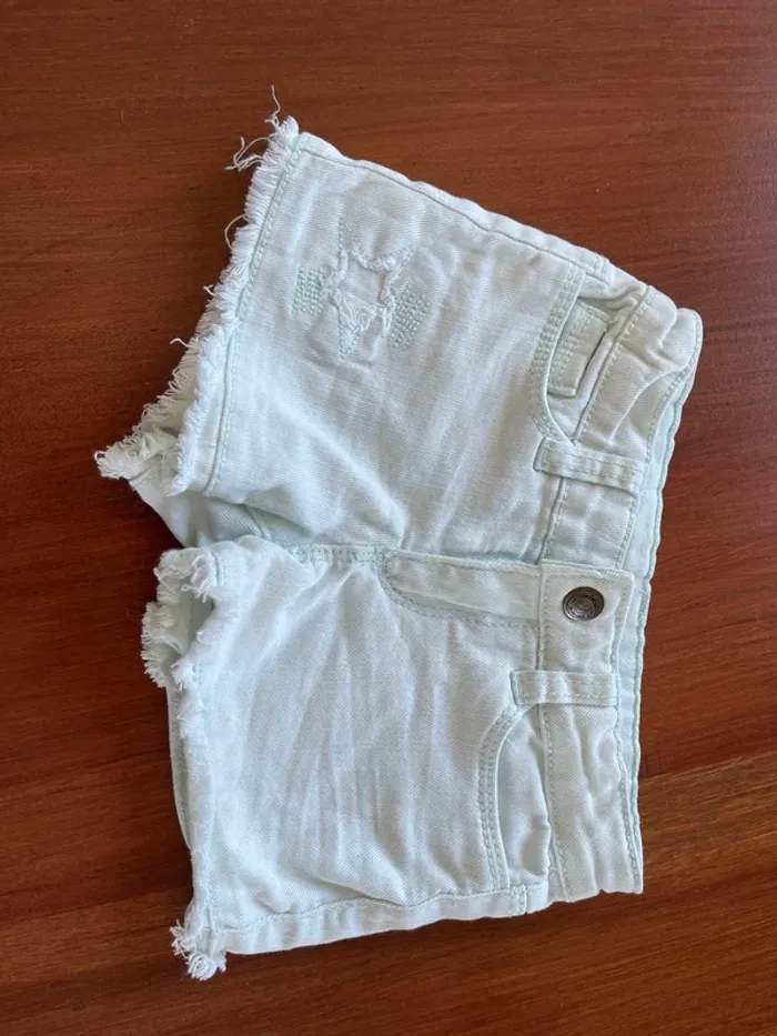 Lot de 2 shorts Tape à l’Oeil très bon état taille 2 ans - photo numéro 2