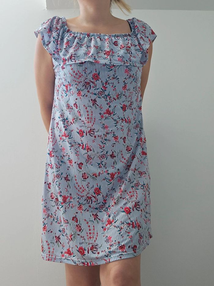 Robe ligne à suivre taille 40 - photo numéro 2