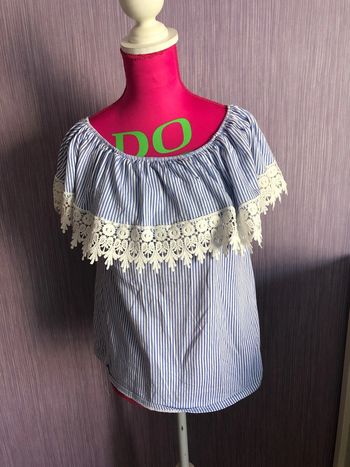 Top épaule dénudée