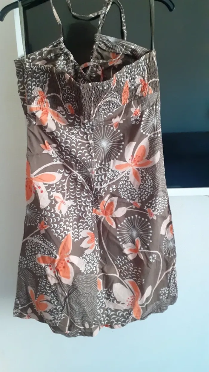 Robe fleurie dos nue - photo numéro 6