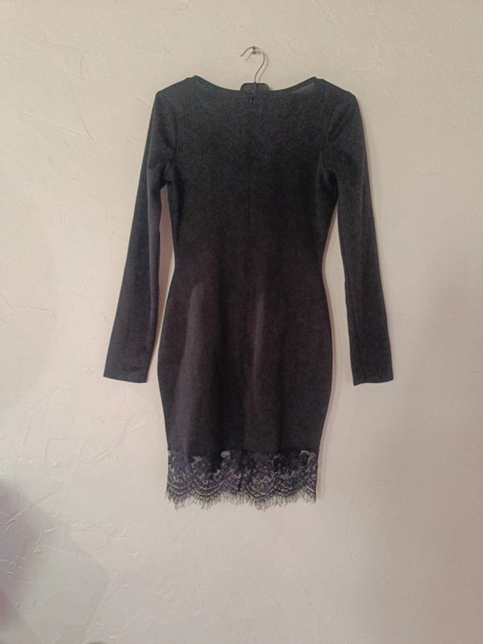 Robe noire élégante T36 en très bon état - photo numéro 2