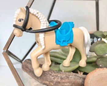 Lego Animaux Friends : cheval équipé longue crinière blanche, couleur Crème - NEUF