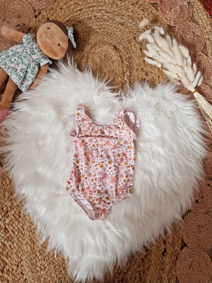 🌸 Magnifique maillot de bain fleuri Vertbaudet neuf