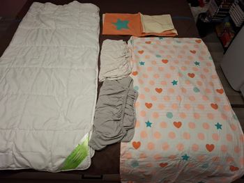 Lot couette, housse de couette et 2 draps housse 