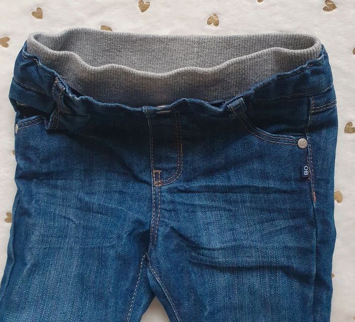 Jeans neuf - photo numéro 3