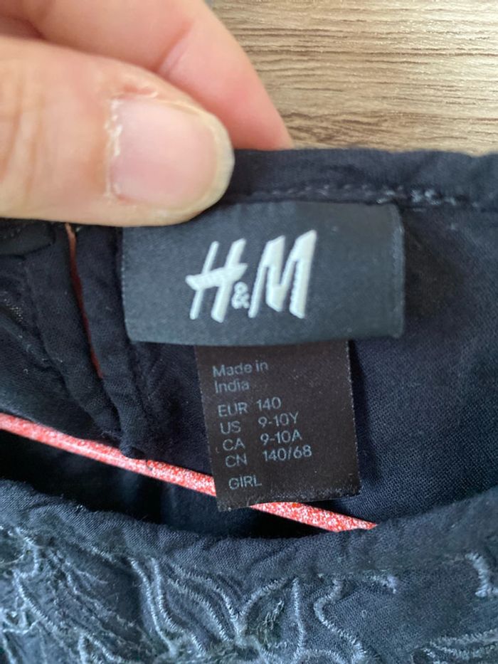 Haut noir taille 9 10 ans - photo numéro 3