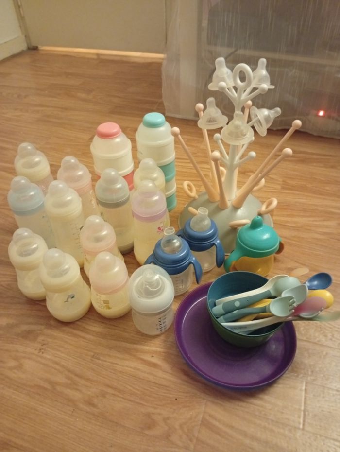 Lot de biberons vaisselles bébé (36 pièces)