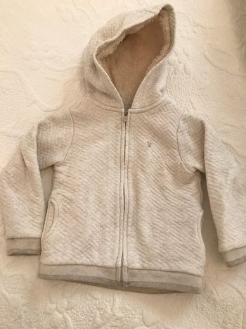 Veste à capuche doublée moumoute