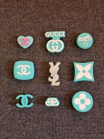 Jibbitz/PinsCrocs/Charms