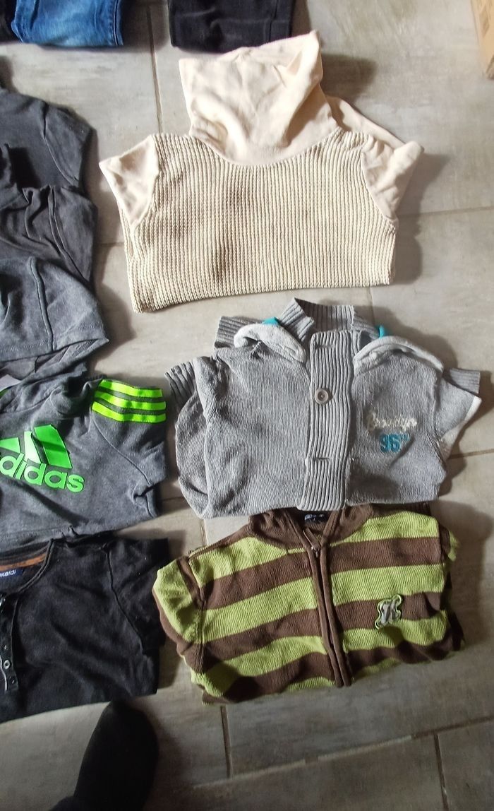 Gros lot vêtements garçon 10 ans - photo numéro 6