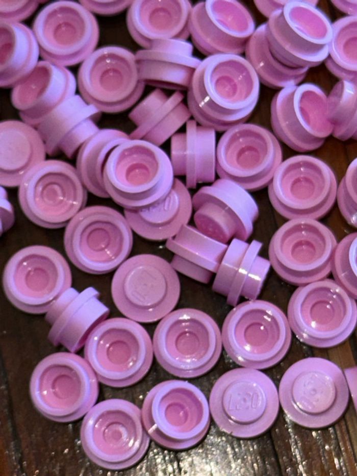 50 Plate LEGO , Round 1 x 1 réf 4073 Bright Pink - photo numéro 3