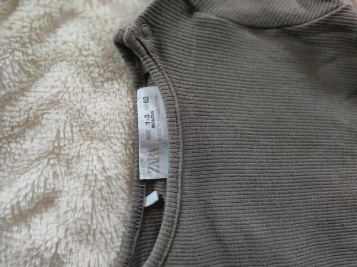Ensemble Zara taupe 1-3 mois - photo numéro 2