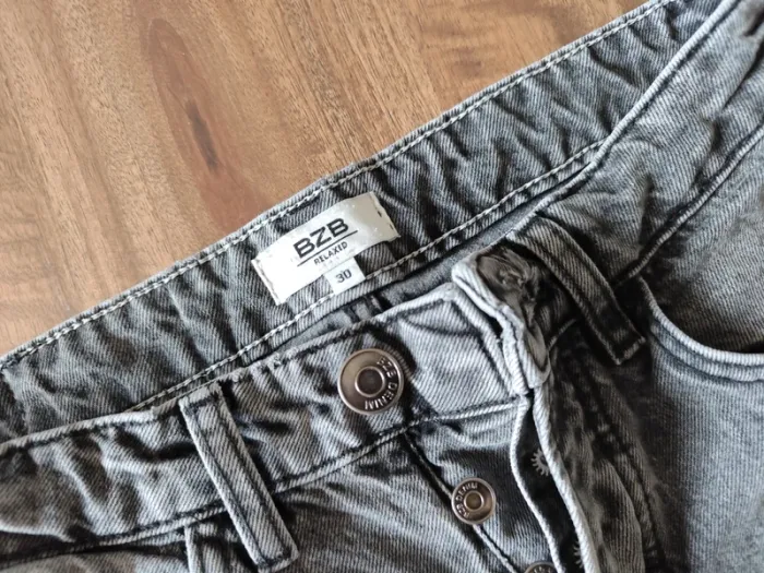 Jean relaxed Taille 30 - photo numéro 3
