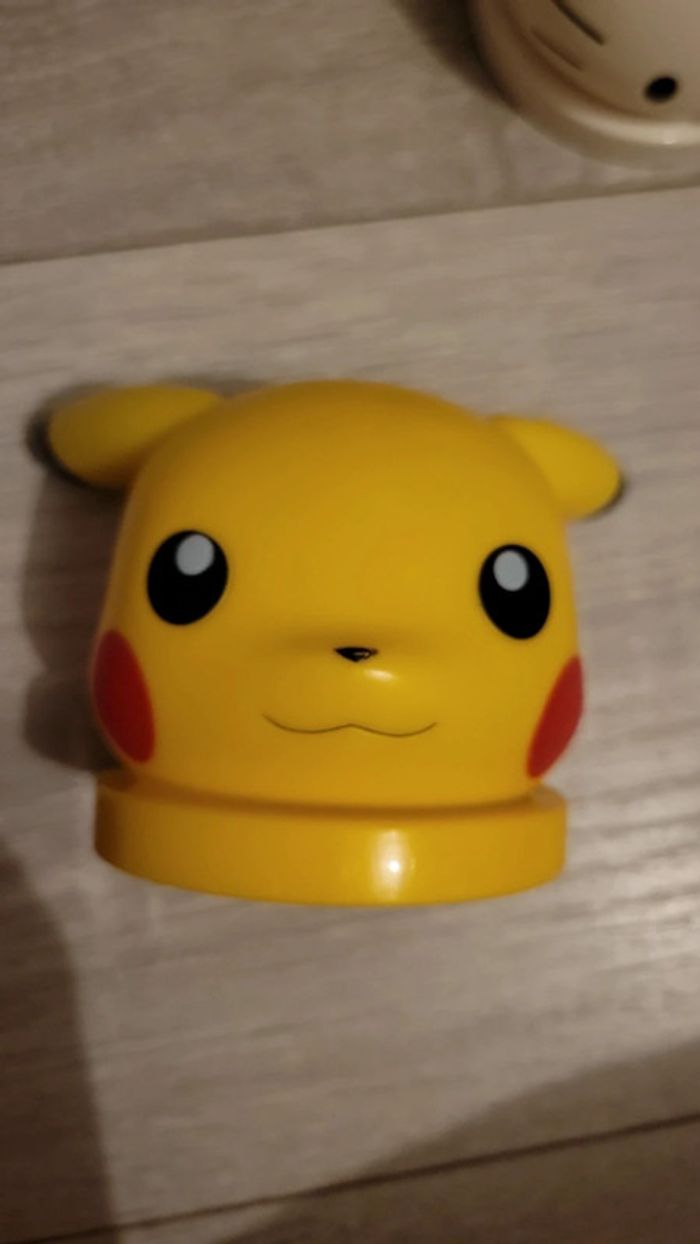 Picatchu et hello kitty - photo numéro 2