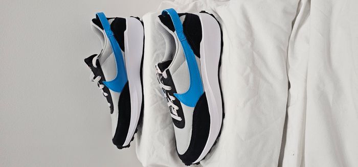 Baskets Nike Waffle Debut taille 42 - photo numéro 2