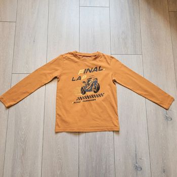 Maillot manche longue moutarde foncé. Garçon 8 ans. Marque In Extenso