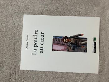 Livre – La poudre au cœur – Olivier Daniel – Grasset Jeunesse / Lampe de Poche