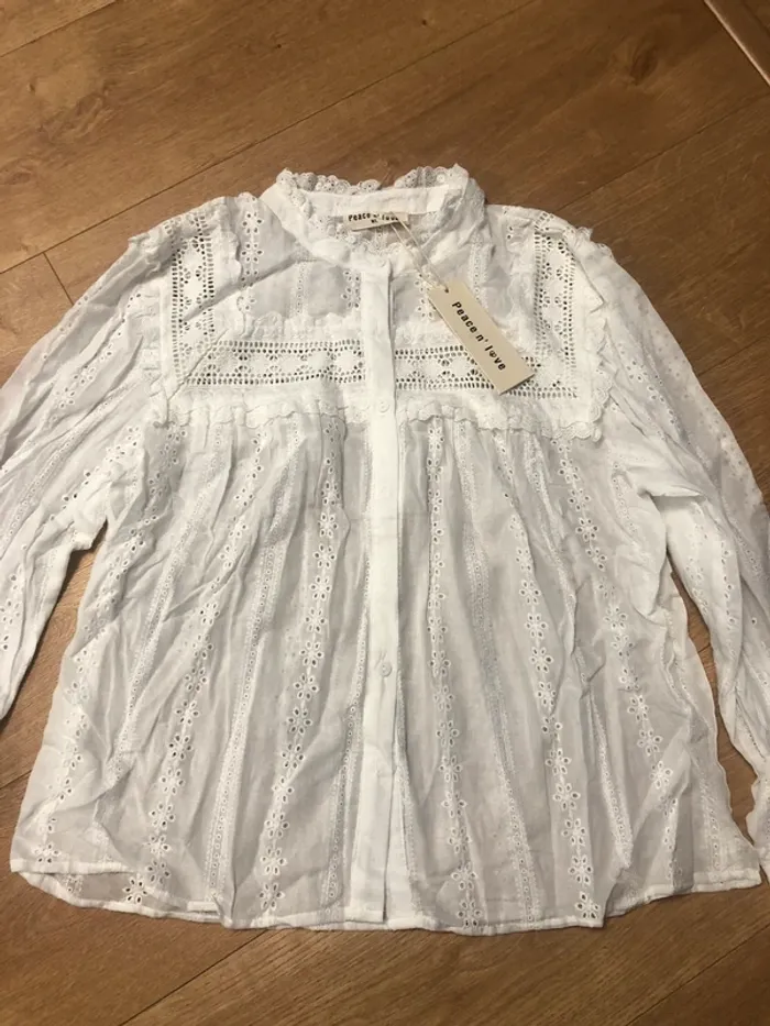 Chemise blanche broderie - photo numéro 2