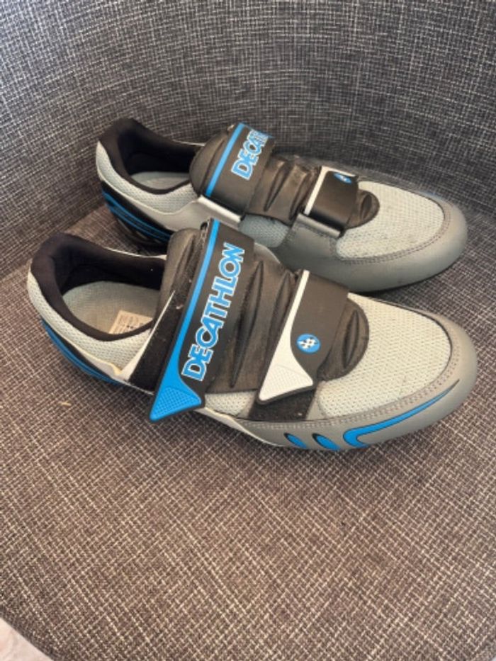 Chaussures de vélo Décathlon 600 racing pointure 42
