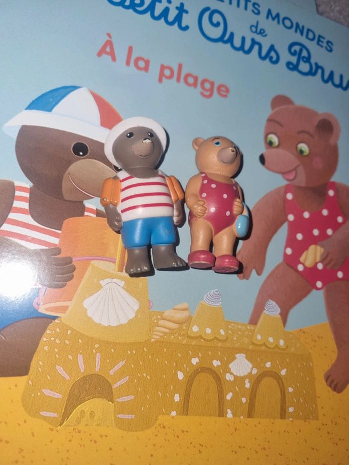 Petit ours brun à la plage - photo numéro 2
