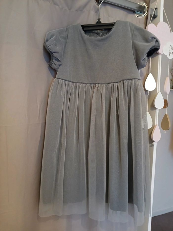 Robe grise pailletée Taille 8 ans🌿💝 - photo numéro 4