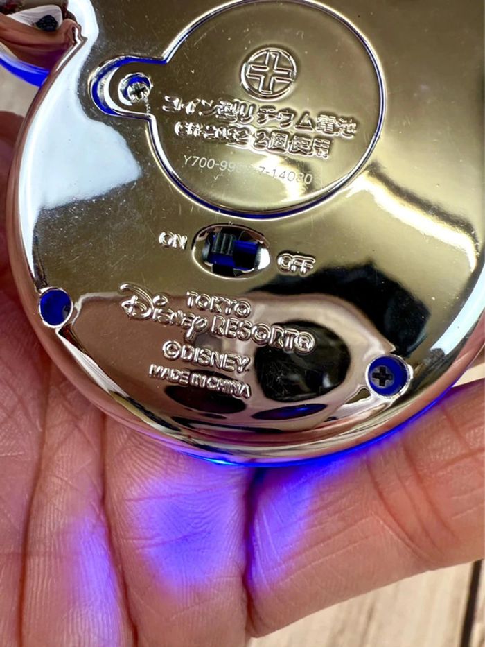 Tour de cou Tokyo Disney Resort Once Upon a Time  Pendentif lumineux - photo numéro 10