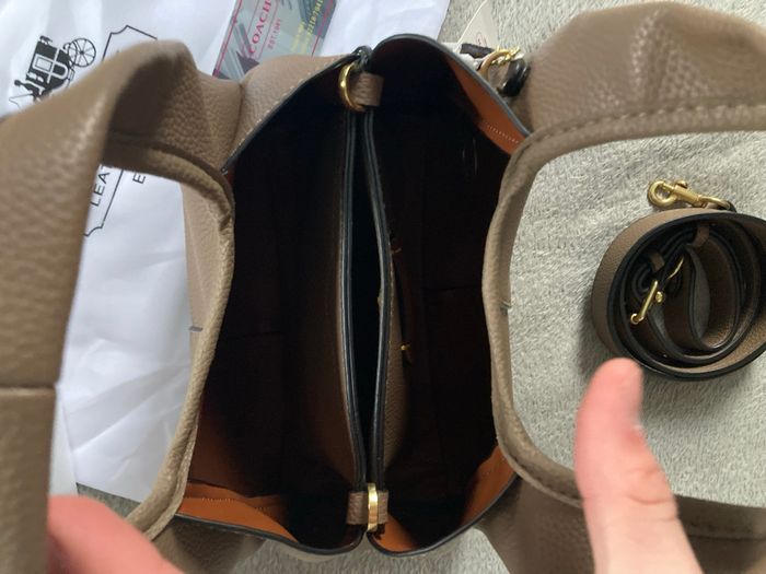 Sac à main épaule Coach Lana 23 marron - photo numéro 7