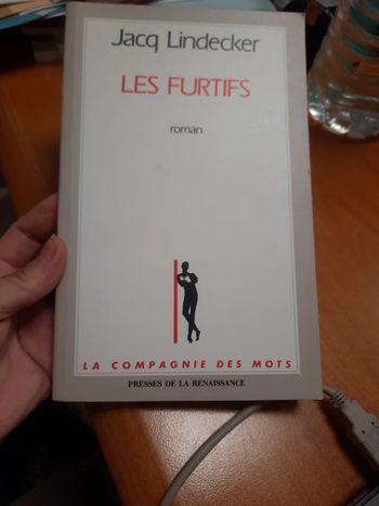 Livre les furtifs