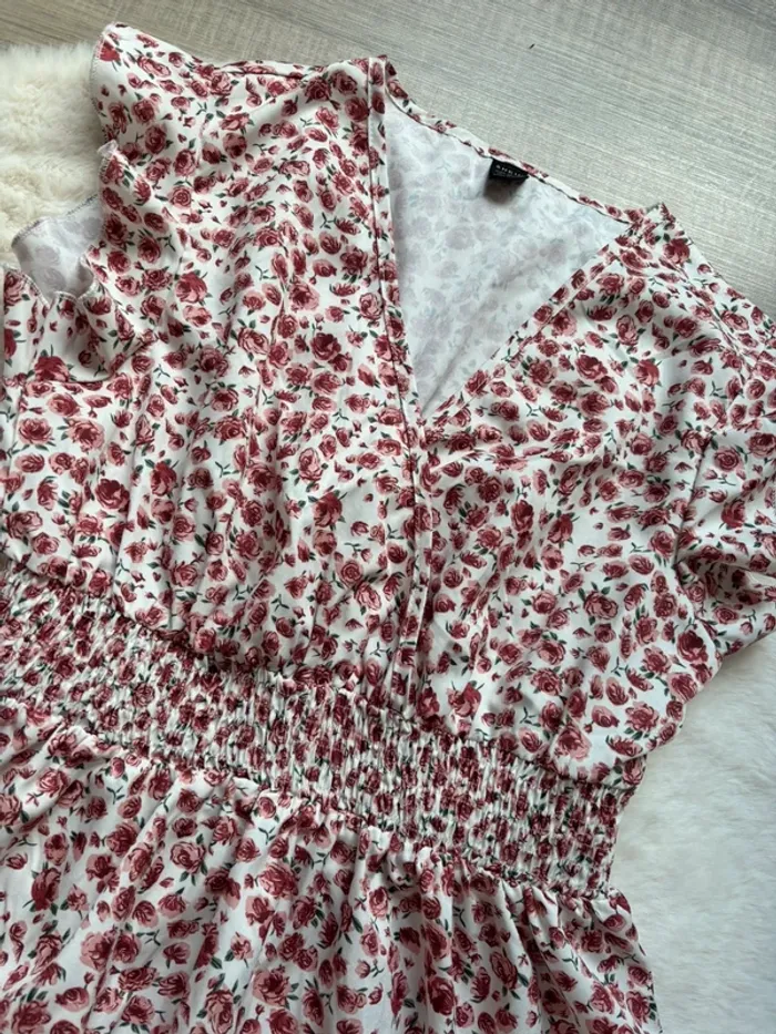 Longue robe fleurie - photo numéro 3