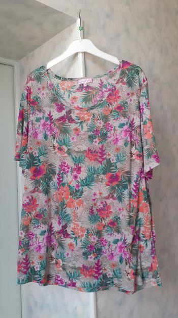 Tee-shirt femme taille 52