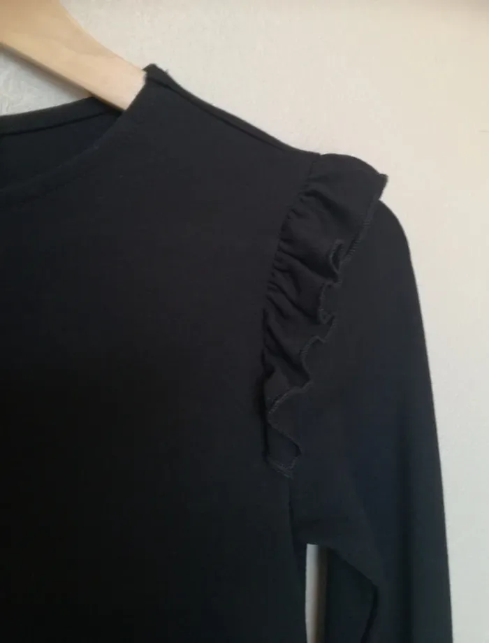 Petite robe noire moulante Bershka 36 - photo numéro 2