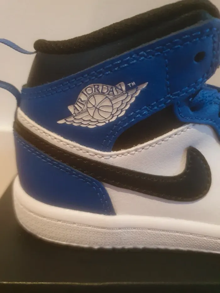 Nike Jordan 1 Mid (28) - photo numéro 3