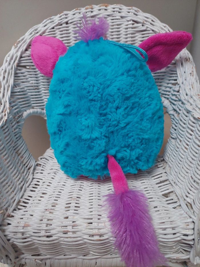 Hasbro - peluche furby turquoise et rose - photo numéro 3