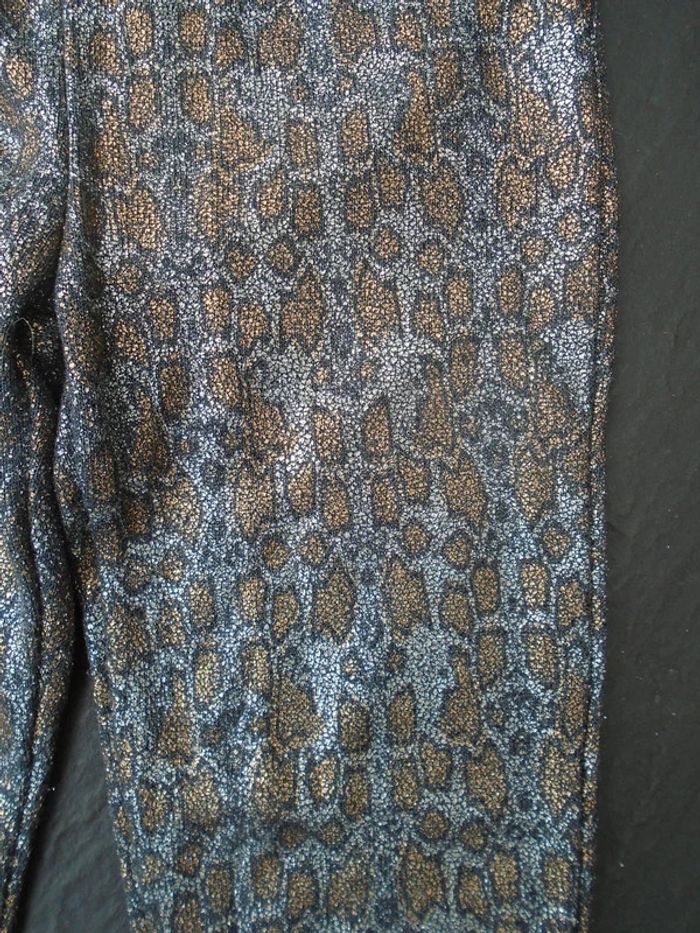 Joli legging effet écailles argentées et bronze fille 4 ans (104 cm) - photo numéro 2