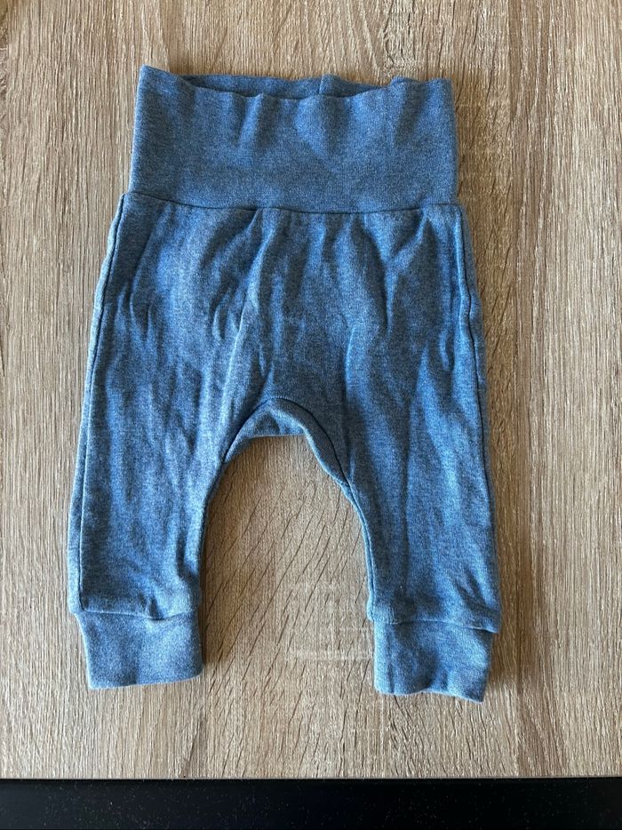 Lot 5 pantalons coton 1-2 mois H&M - photo numéro 4