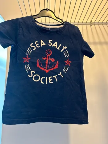 Tee-shirts taille 24/36 mois