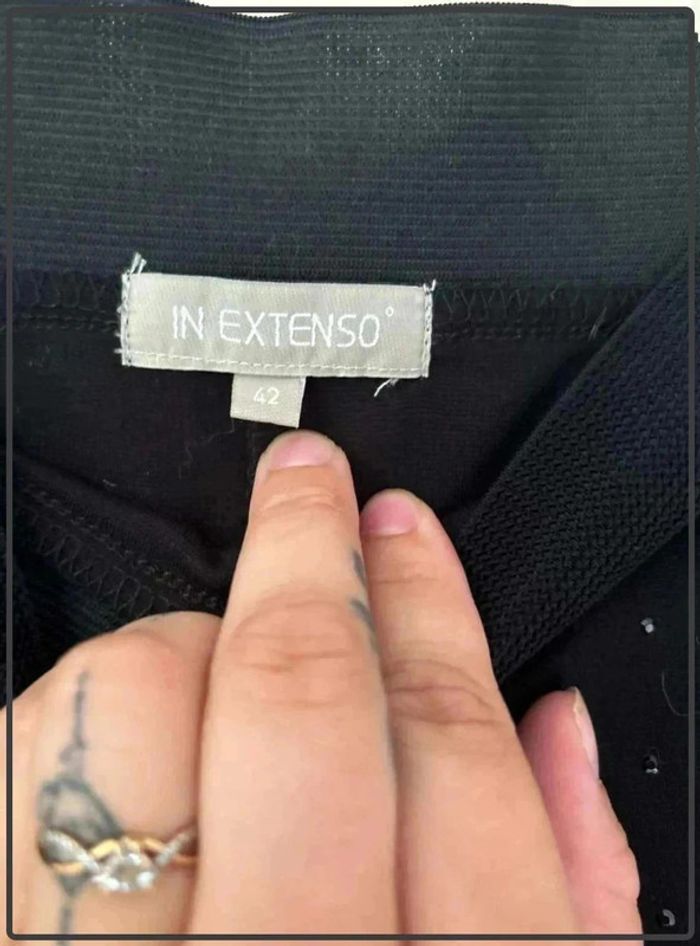 Jupe a strass taille 42 marque in extenso - photo numéro 3