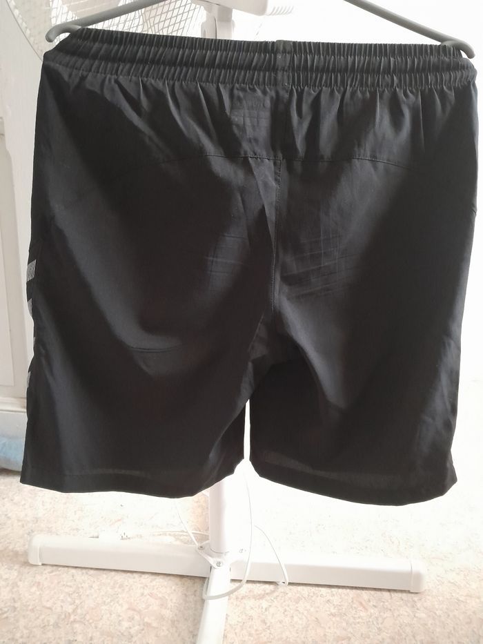 Short garçon de Marque HUMMEL - photo numéro 2