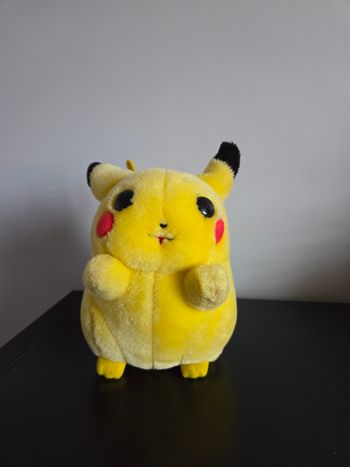 Peluche Pikachu