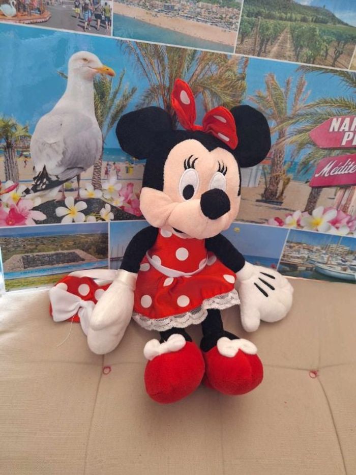 minnie et son sac à main