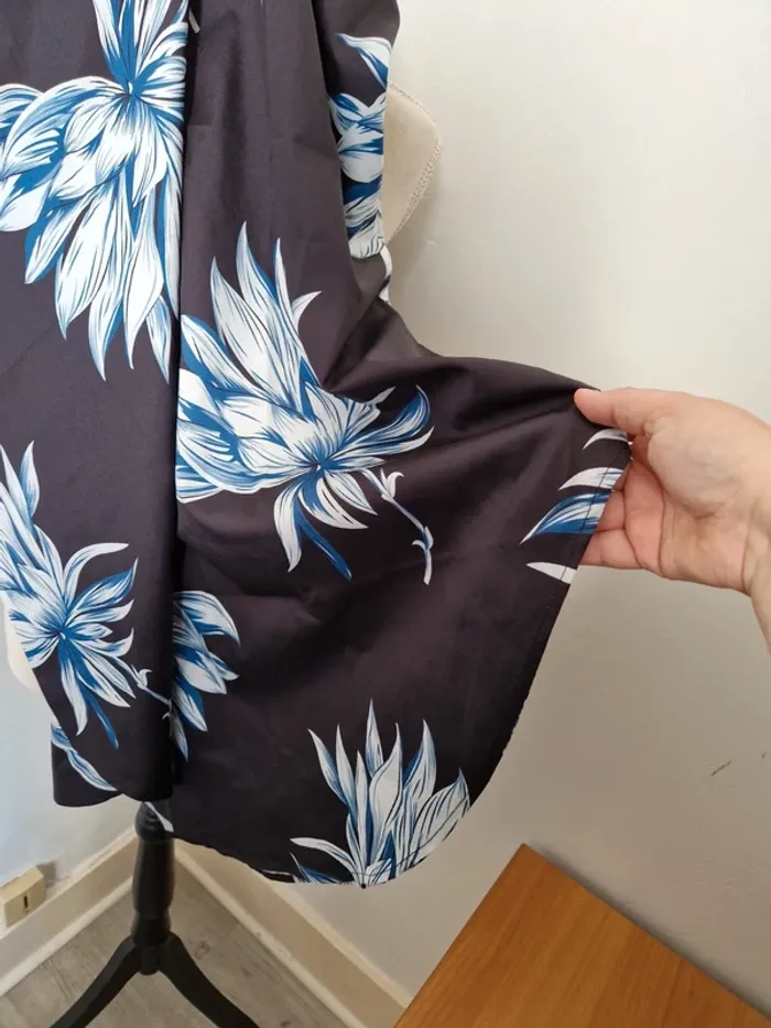 Robe yoins fleurie épaules dénudé noir taille 48 - photo numéro 3
