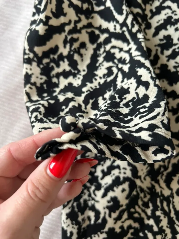 Robe chic, H&M, taille L noir et crème - photo numéro 7